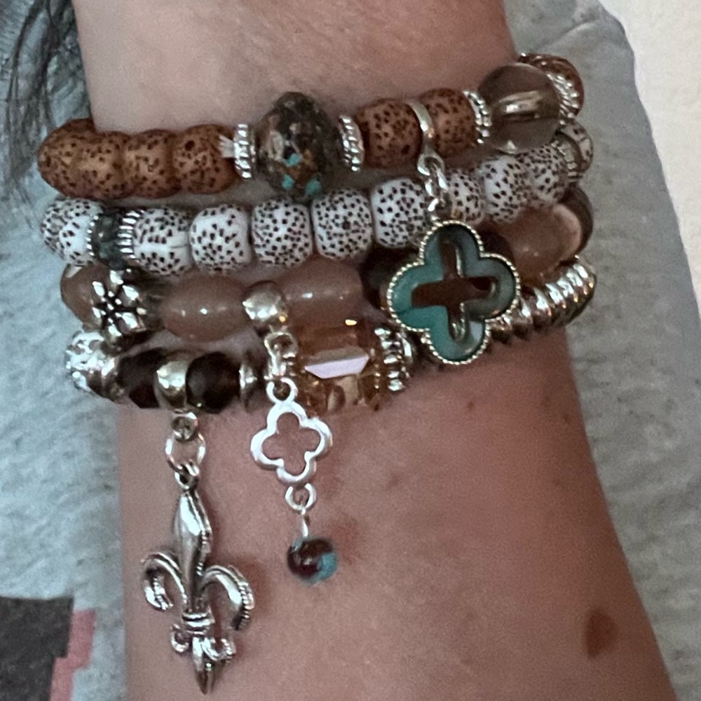 NWOT - Beautiful set of four stretchy beaded bracelets